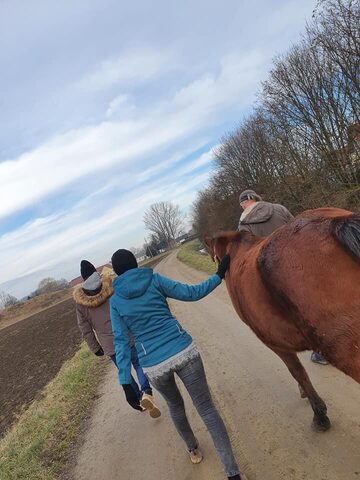 Spaziergang mit der Familie.